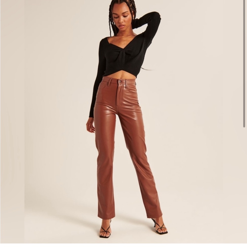 Abercrombie 90’s Straight Ultra High Rise Brown Leather Pants - Size 25.